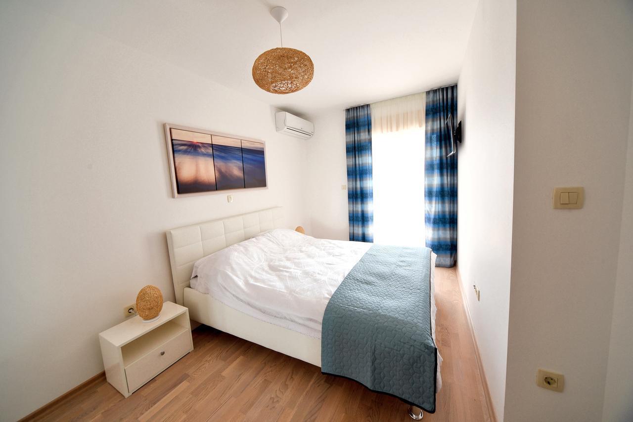 Lux Beach Apartment Budva Exterior photo