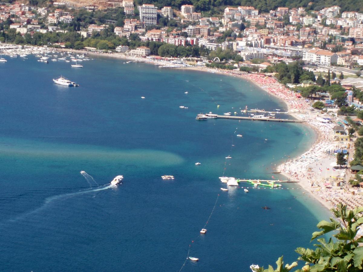 Lux Beach Apartment Budva Exterior photo